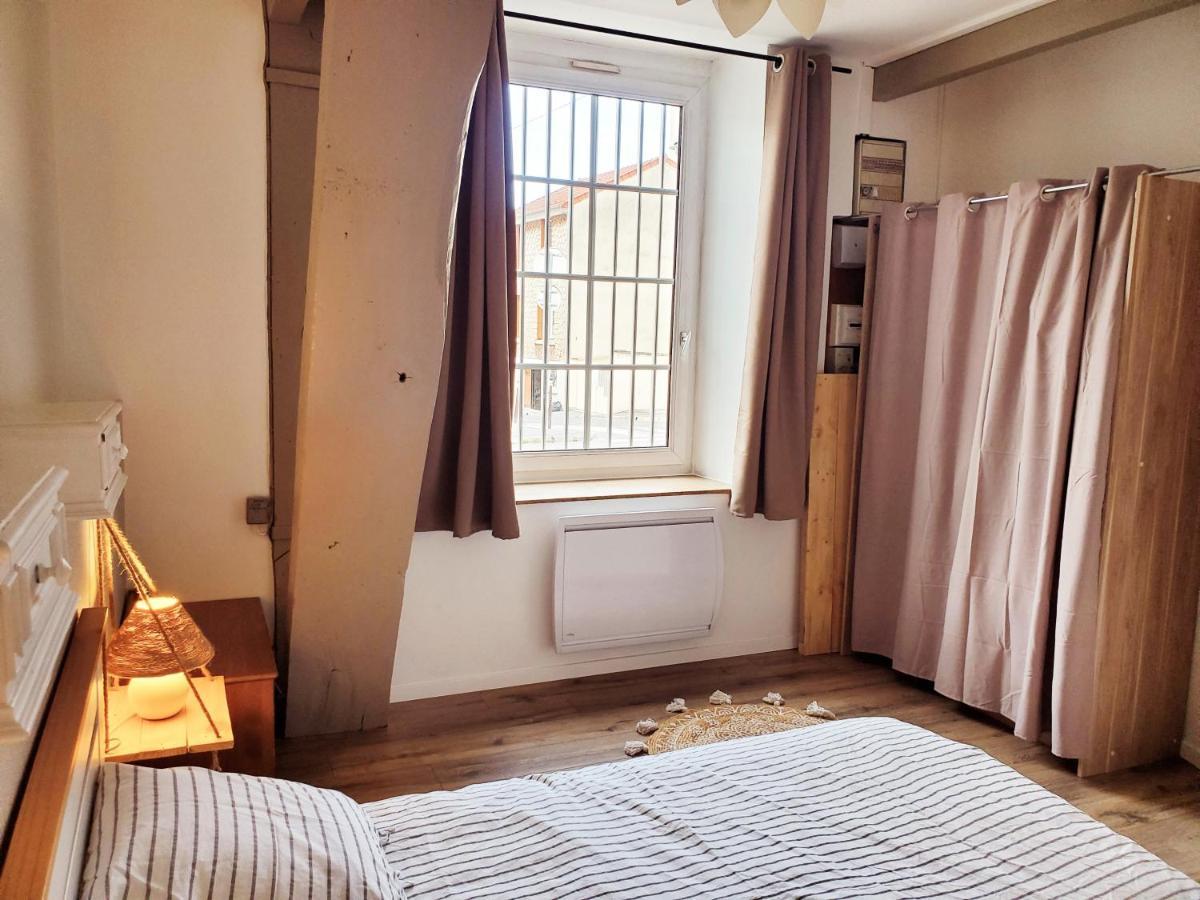 Le Rive-Gauche appartement tout équipé, 2 chambres à 2 pas de la gare -- WiFi - TV connectée Châlons-en-Champagne Exterior foto
